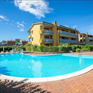 https://garden-residence-appartamento-con-terrazzo-e-piscina.it-lombardy.com